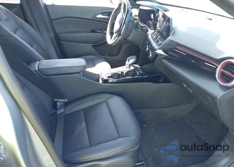 2024 Chevrolet Trax Fwd 2Rs z USA, uszkodzony, nr VIN KL77LJE26RC049329